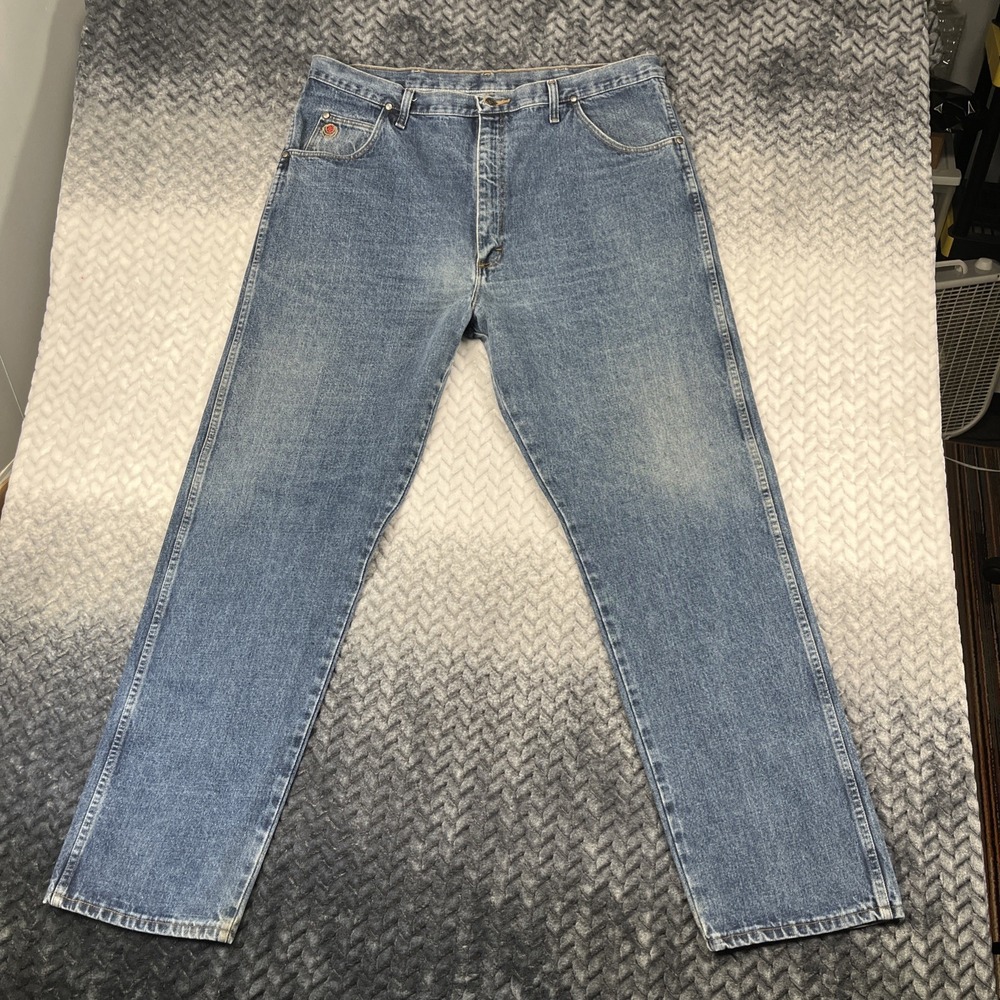 Wrangler 20X Jeans Mens 42x34 Med Wash Style 22 Relaxed Fit Straight